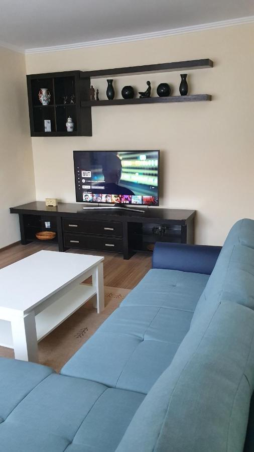 Ferienwohnung Apartament Estera Oradea Exterior foto